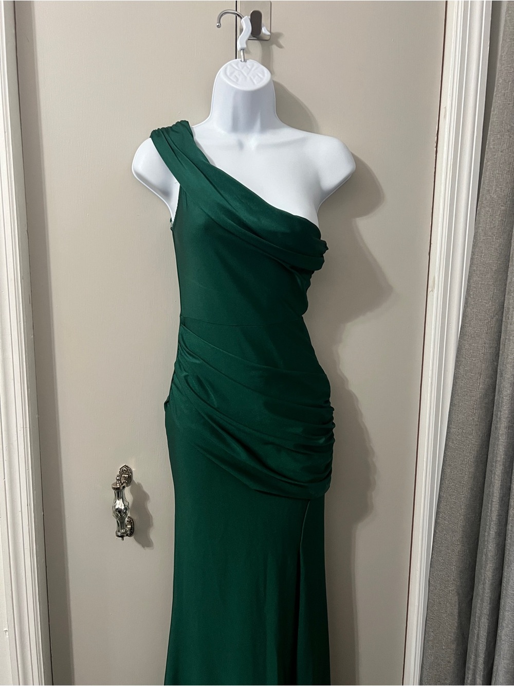 Fashion Nova One-Shoulder Emerald Green Ruched Evening Gown